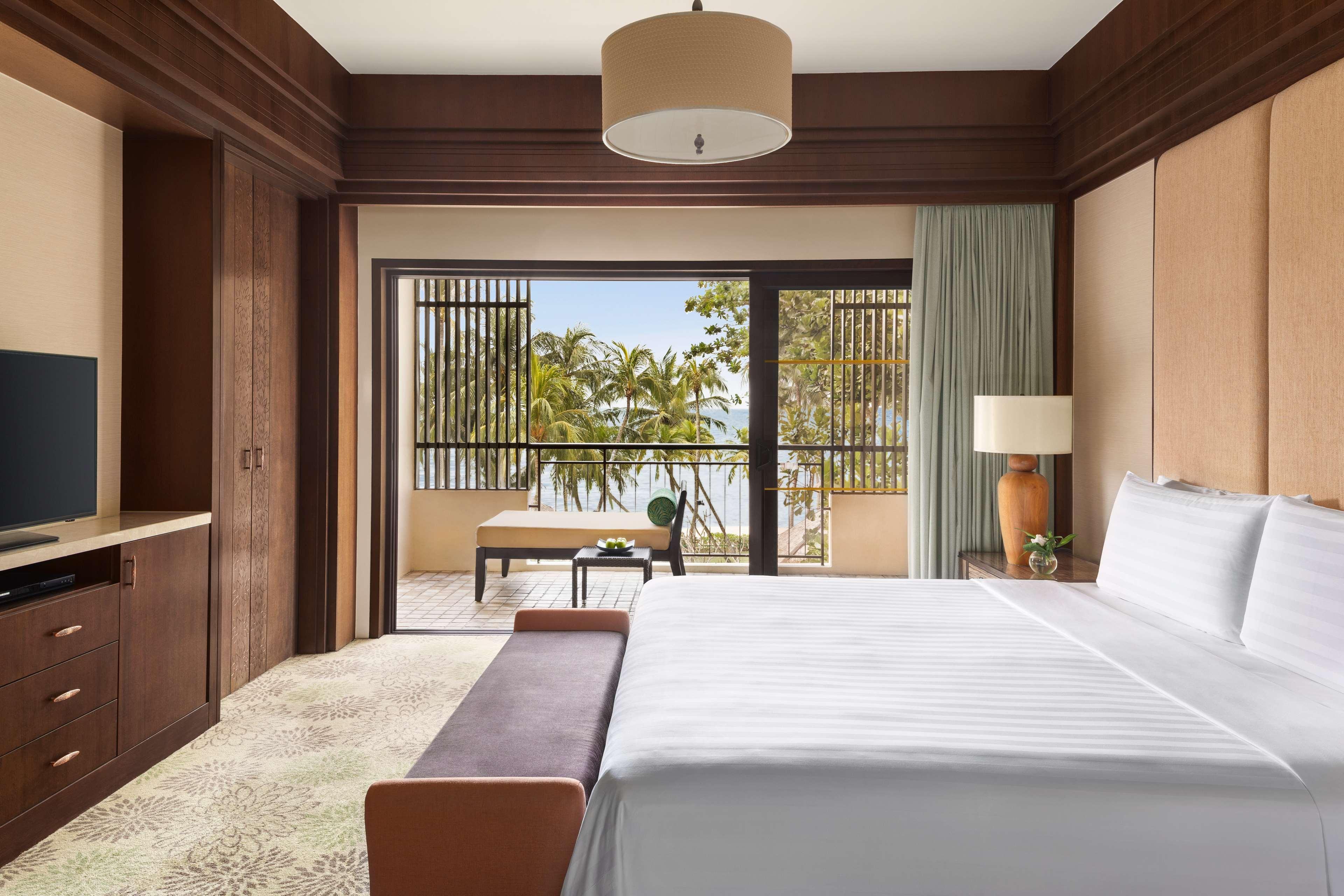 Shangri-La Rasa Sayang, Penang Batu Feringgi Εξωτερικό φωτογραφία A guest room at The Westin Maldives