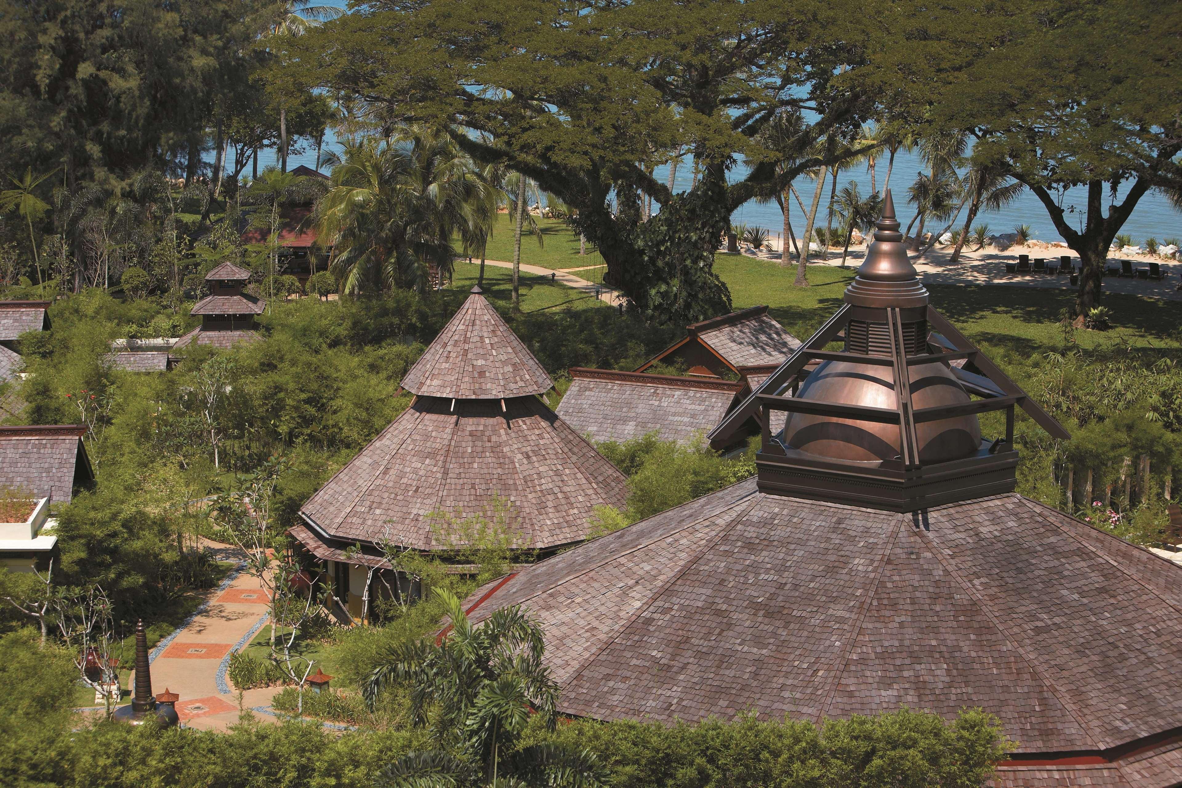 Shangri-La Rasa Sayang, Penang Batu Feringgi Εξωτερικό φωτογραφία The resort's bungalows